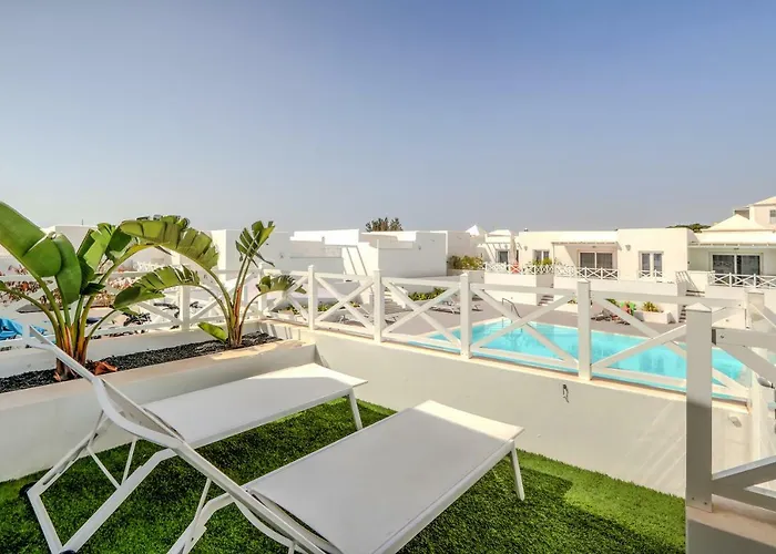 Flower Beach Suite 1